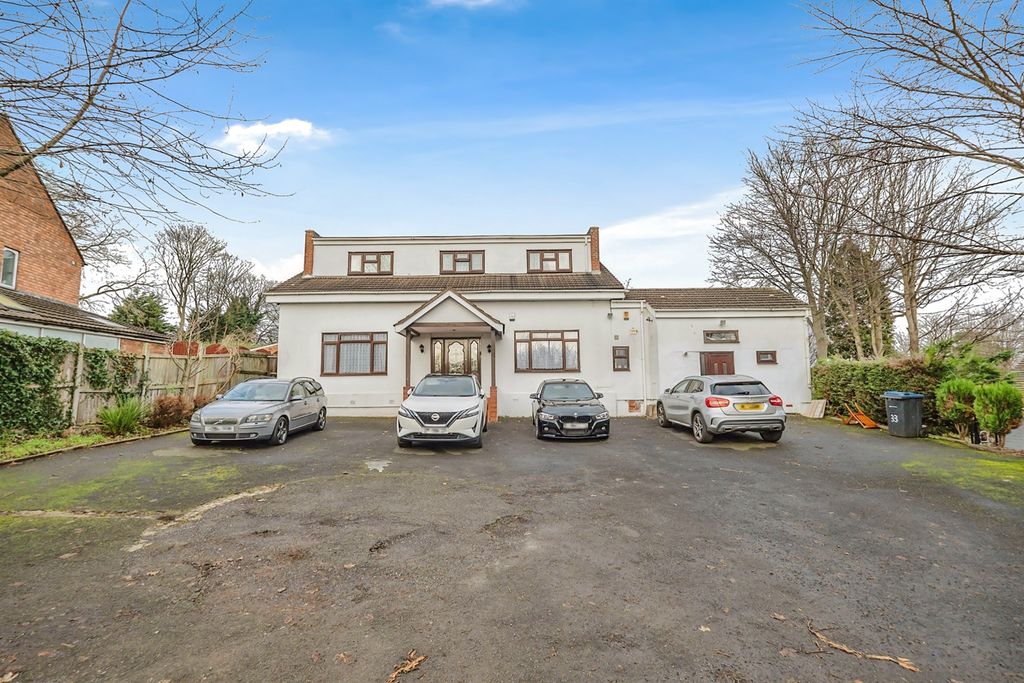 Property photo 1 of 15