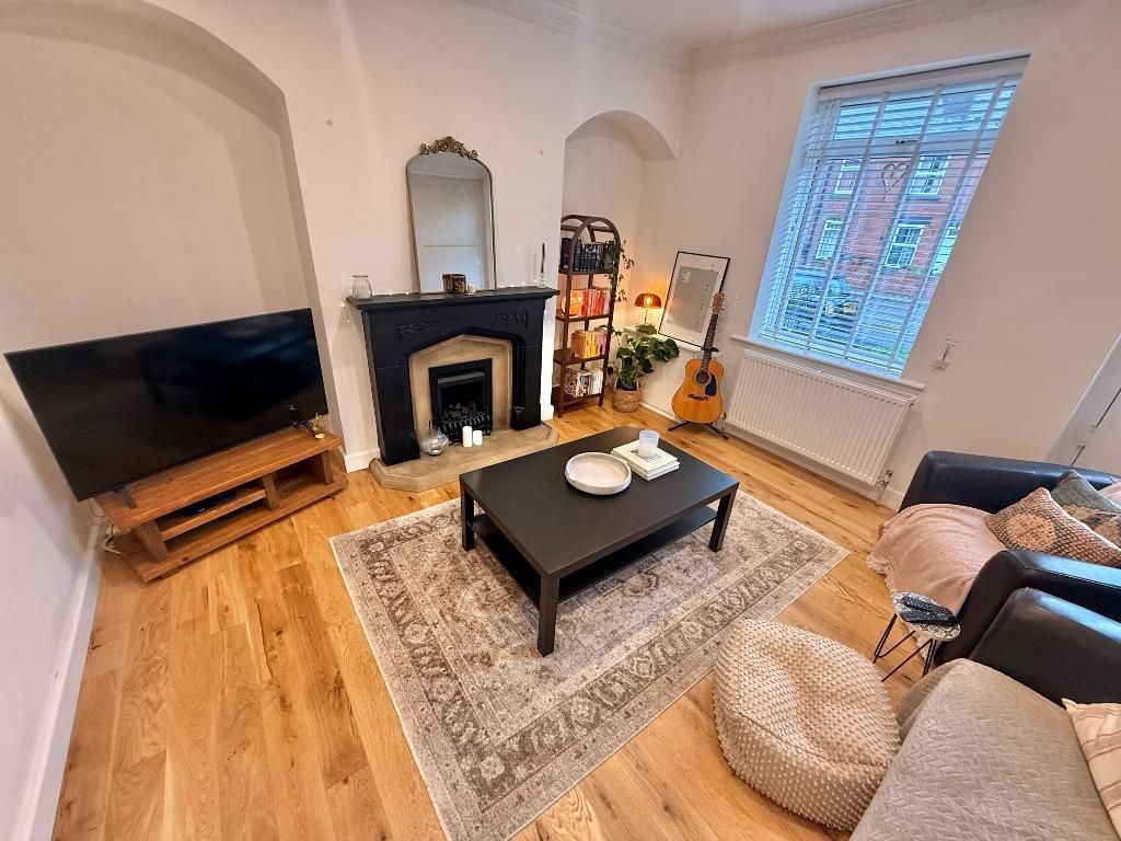 Property photo 3 of 14 Lounge