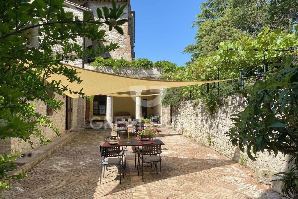 Property photo 3 of 45