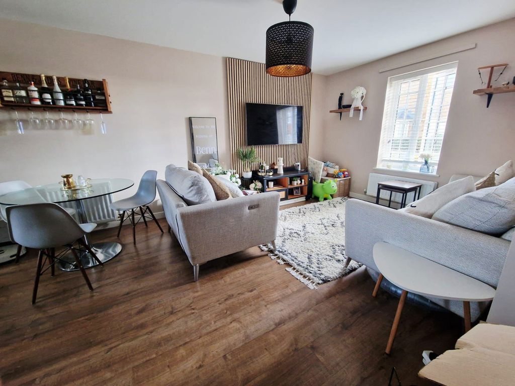 Property photo 3 of 5