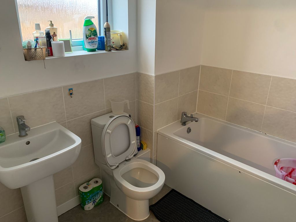 Property photo 3 of 7