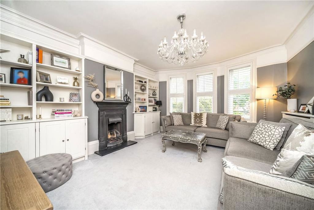 Property photo 3 of 24