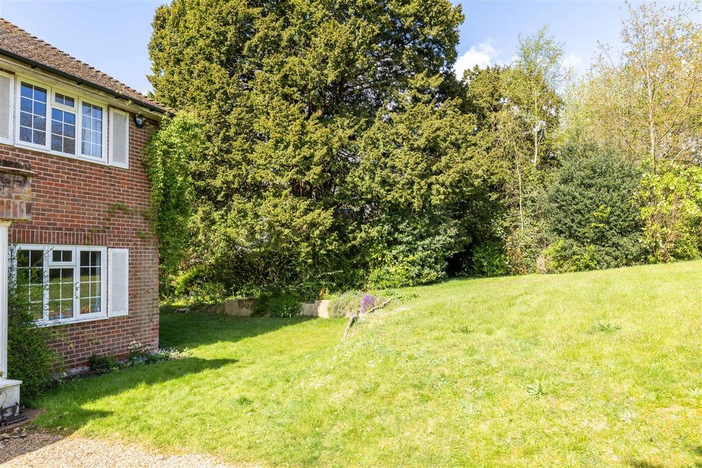 Additional image 21 of 4 bed detached house for saleYardley Close, Reigate RH2