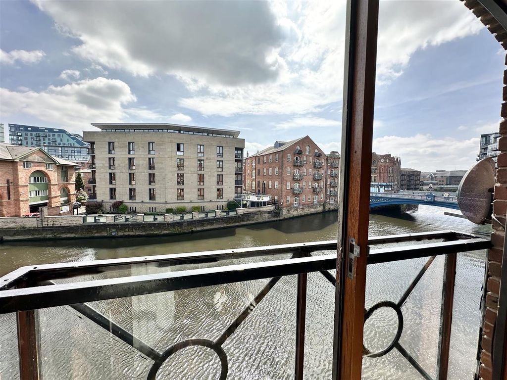 Property photo 3 of 47 Img_9436.Jpeg