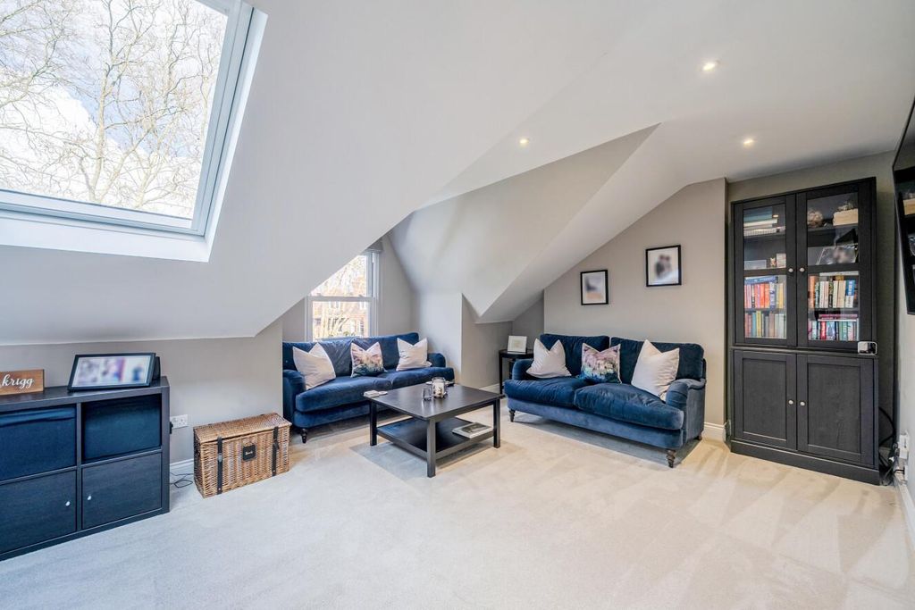 Property photo 1 of 12 Picture 1