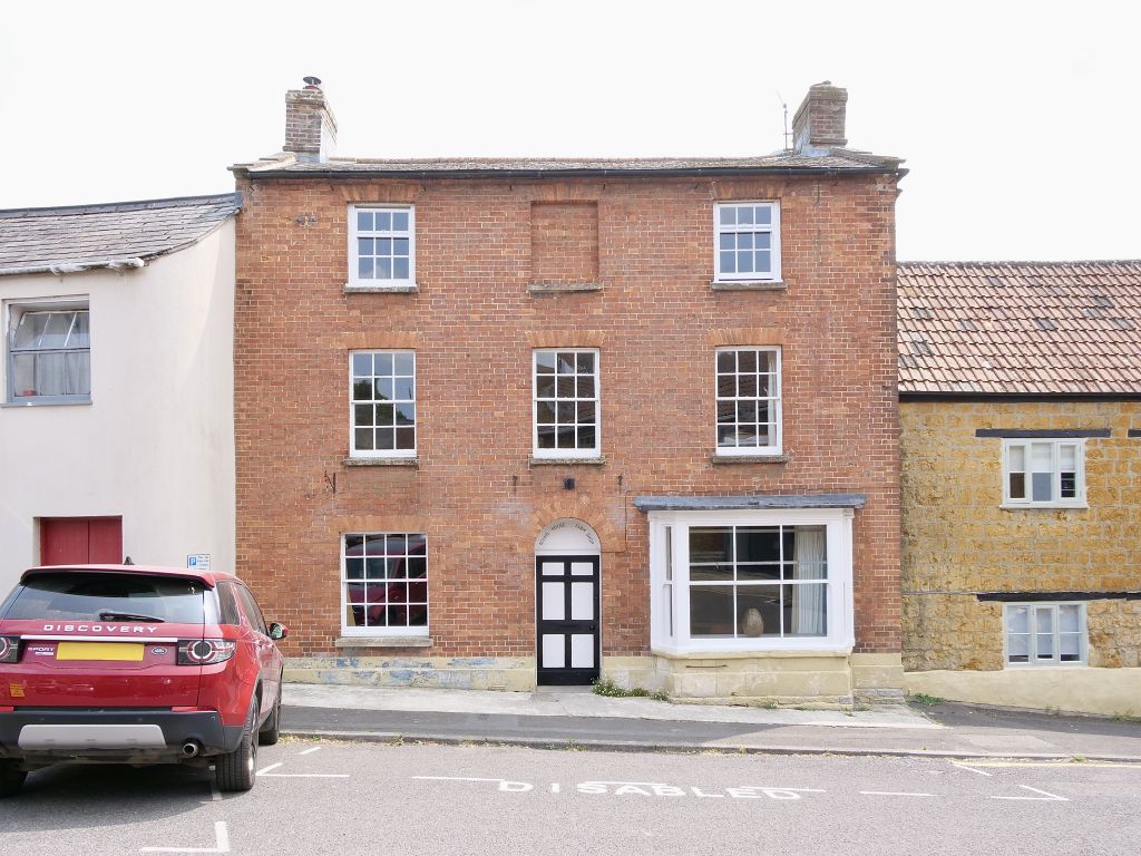 Property photo 1 of 45