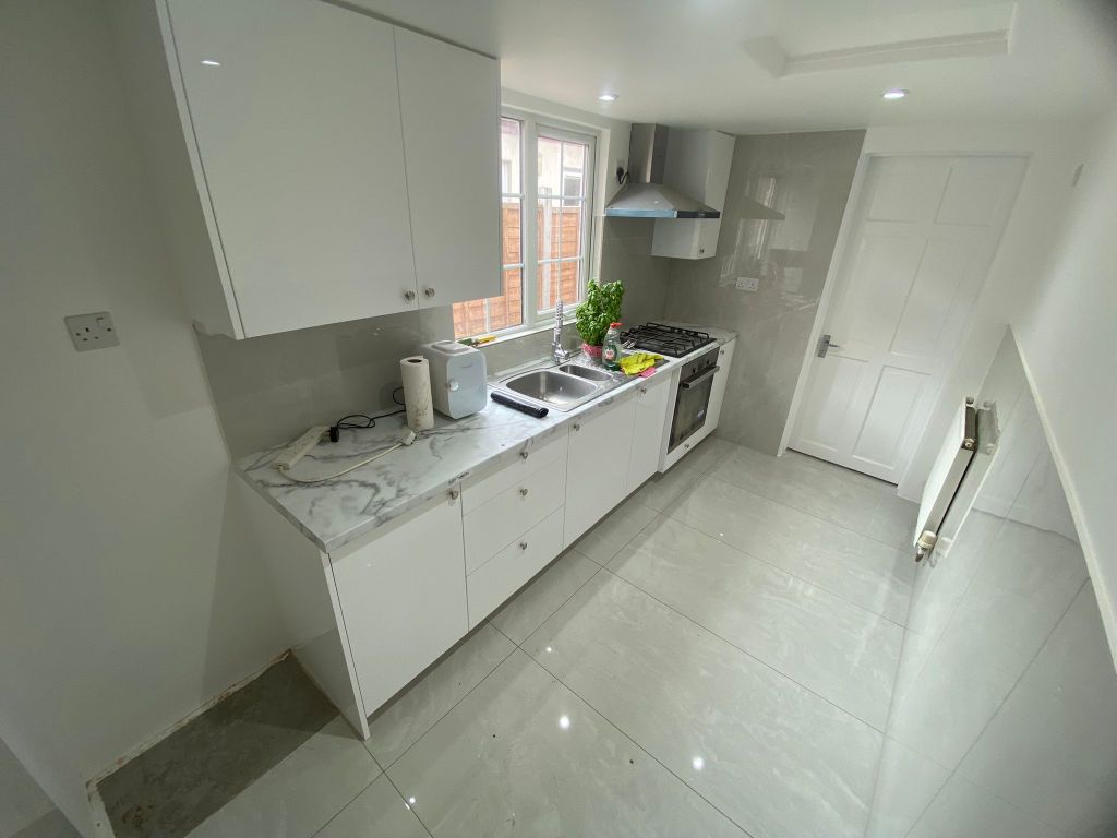 Property photo 2 of 12 Image