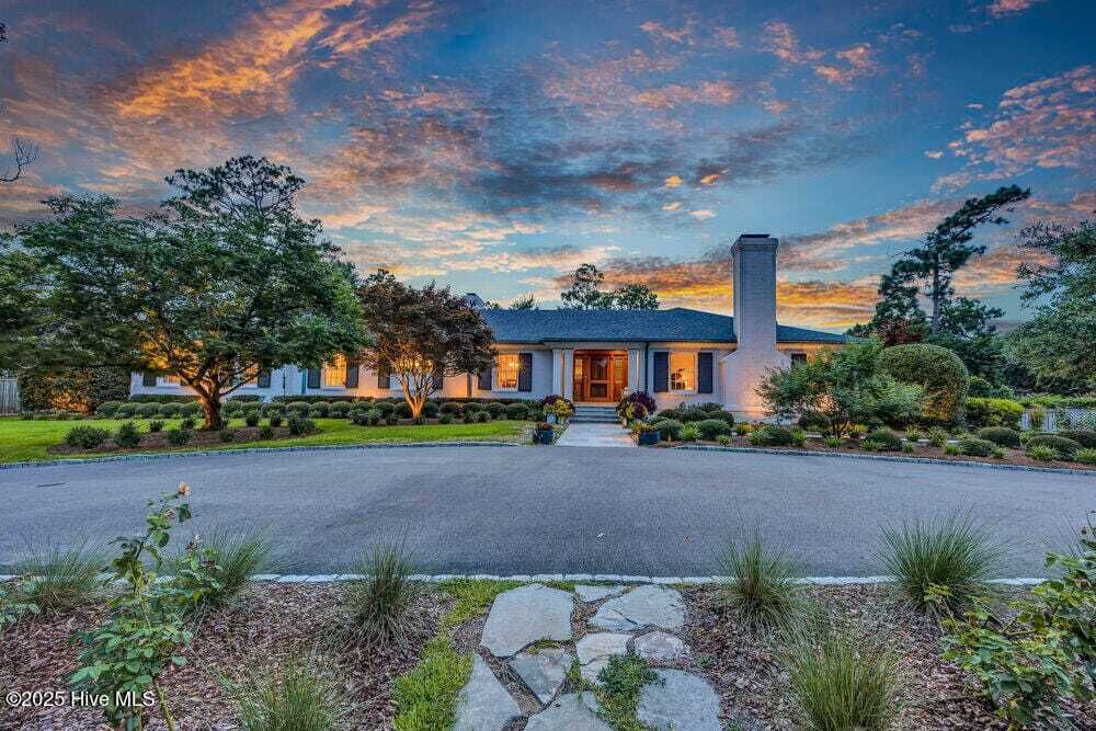 Property photo 1 of 31