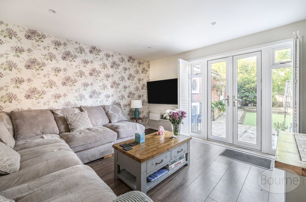 Property photo 2 of 21 Picture No. 05