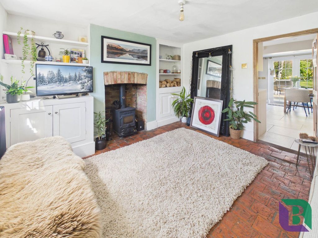 Property photo 2 of 28