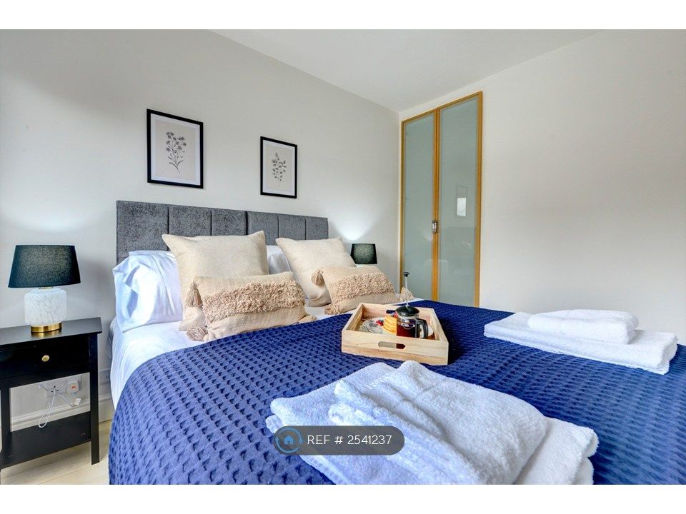 Property photo 3 of 33