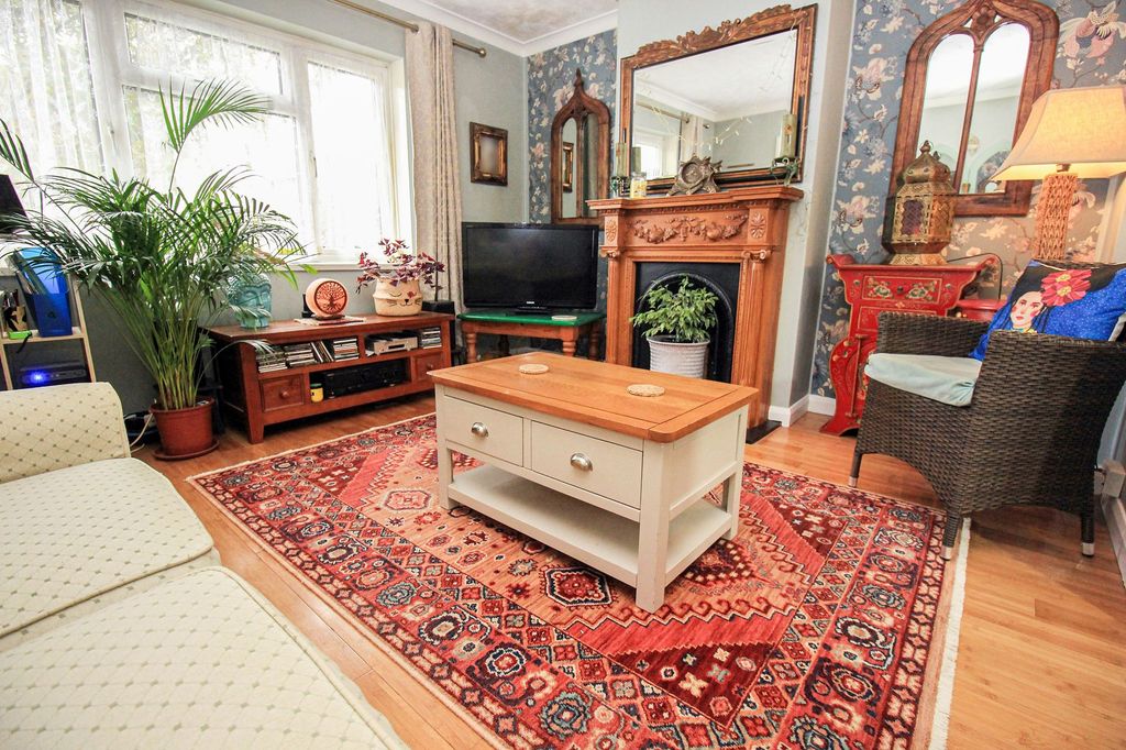 Property photo 2 of 15