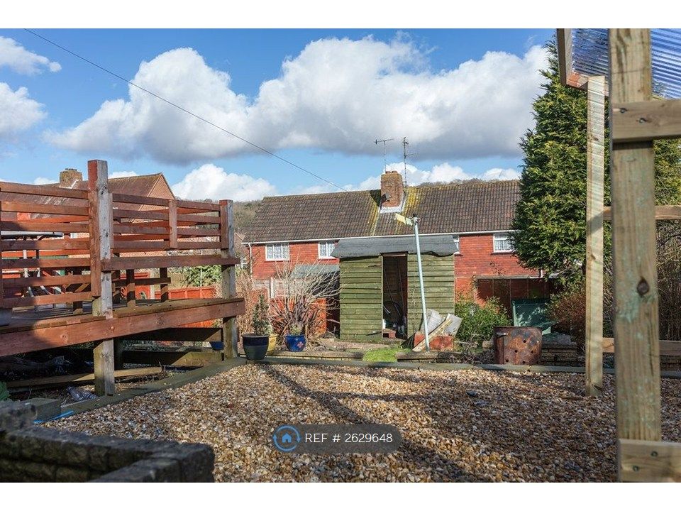Property photo 2 of 10