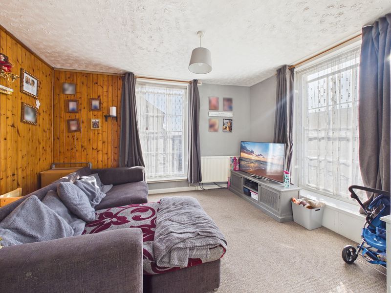 Property photo 2 of 6 Living Room