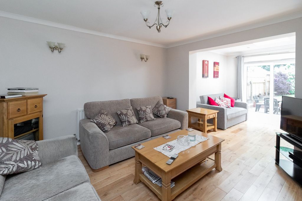 Property photo 3 of 13