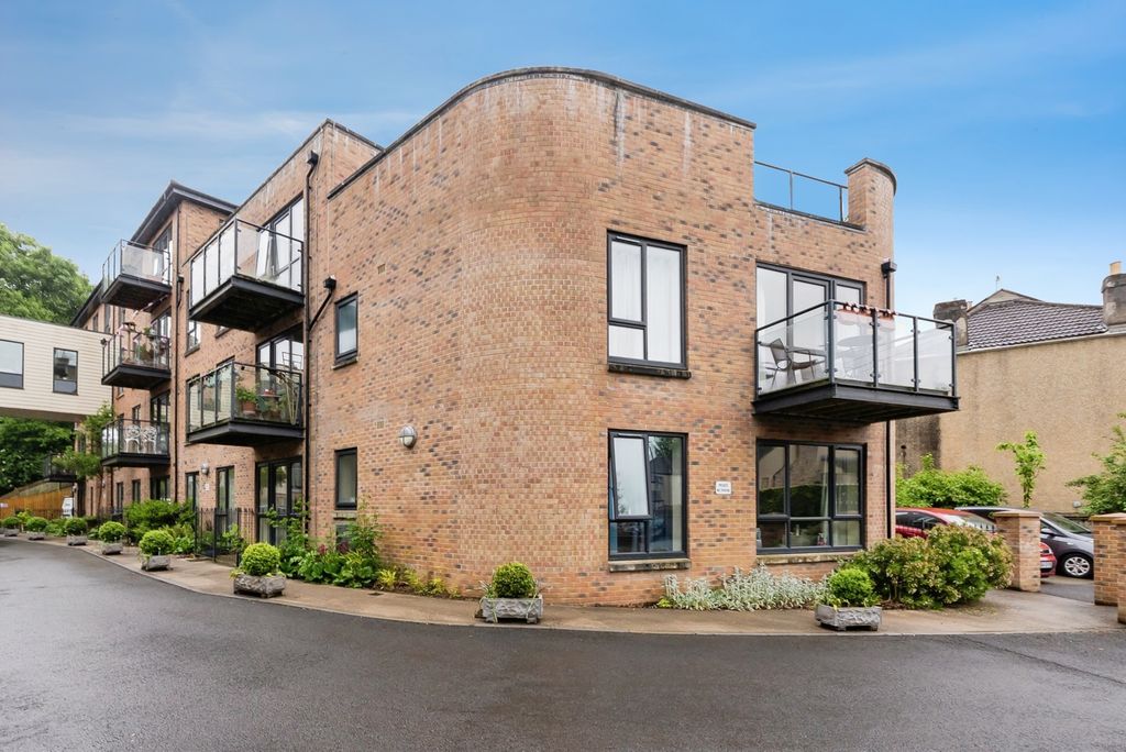 Property photo 1 of 26 Pbox-Img.Jpg