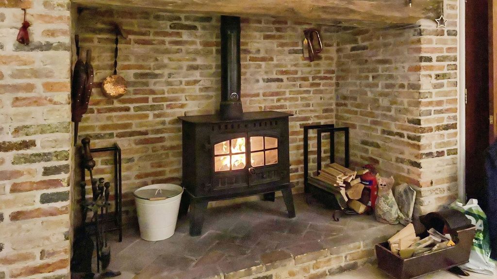 Property photo 3 of 18