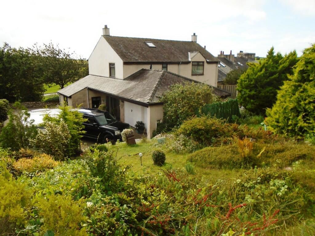 Property photo 2 of 37