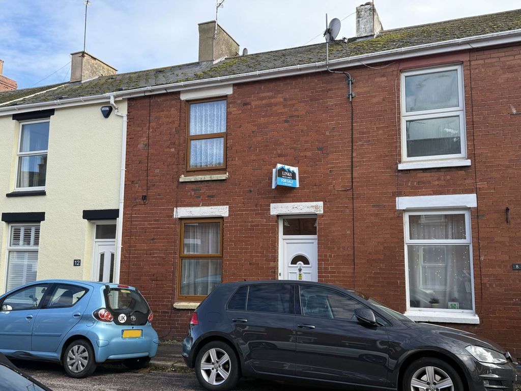 Property photo 1 of 11