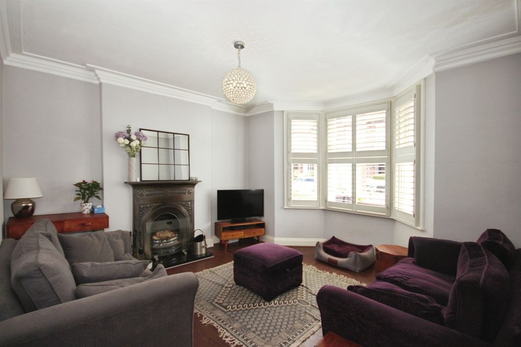 Property photo 3 of 13