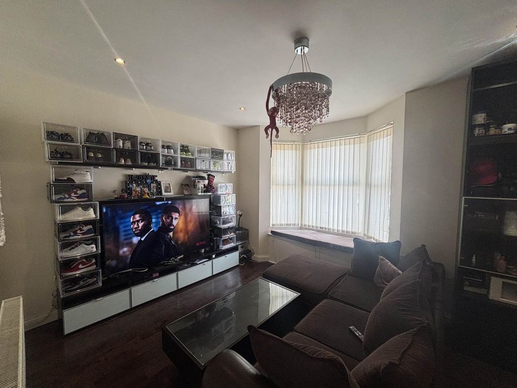Property photo 1 of 8 Img_4023