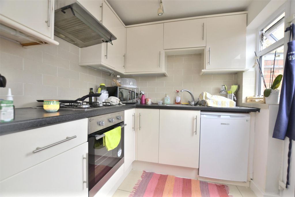 Property photo 3 of 5 Kitchen