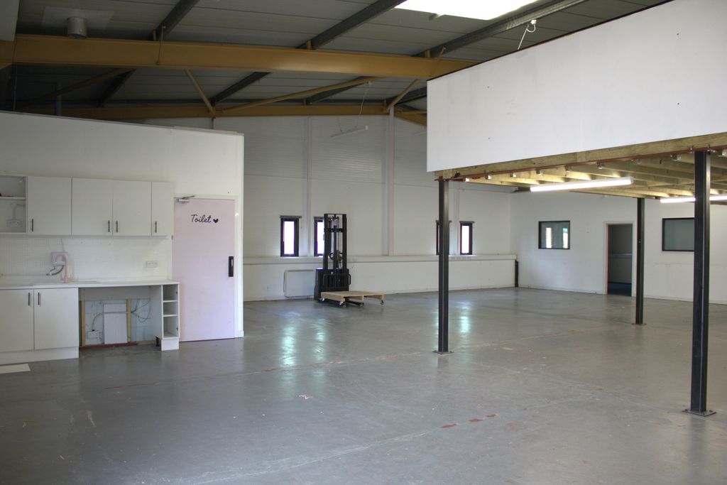 Property photo 2 of 14 Img_3383.Jpg