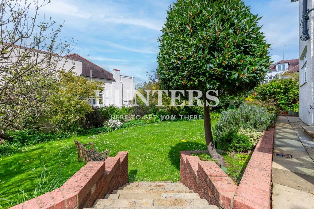 Property photo 2 of 28 Rear Garden