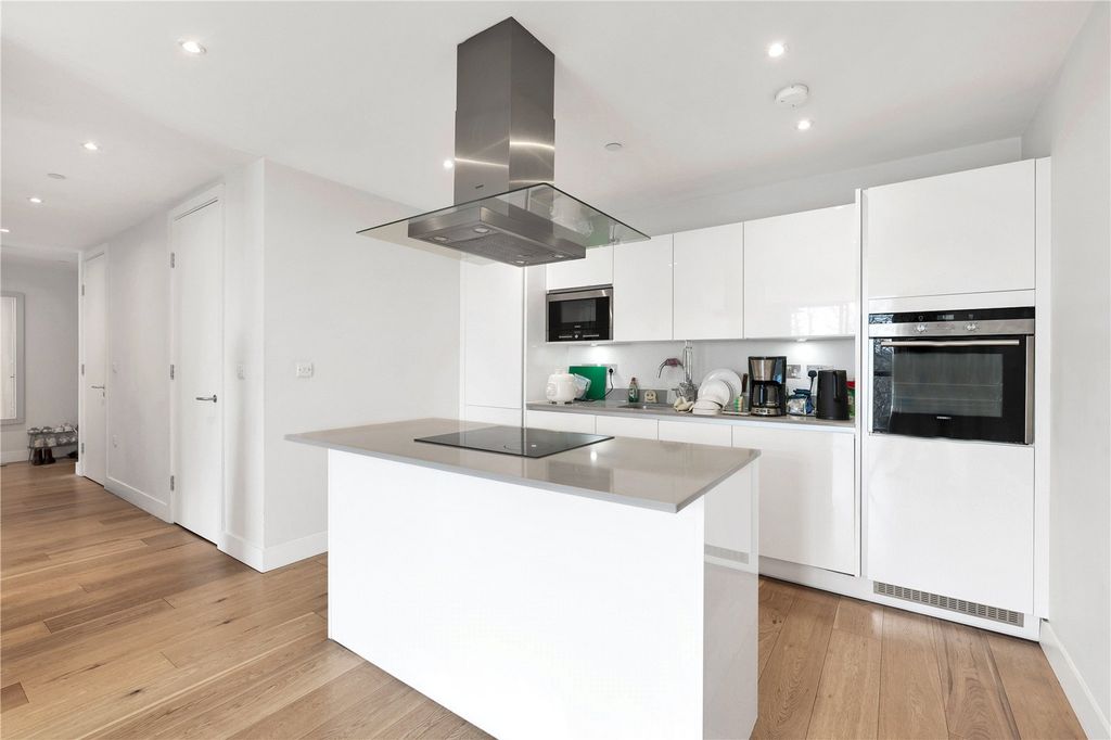 Property photo 2 of 10 Picture No. 05