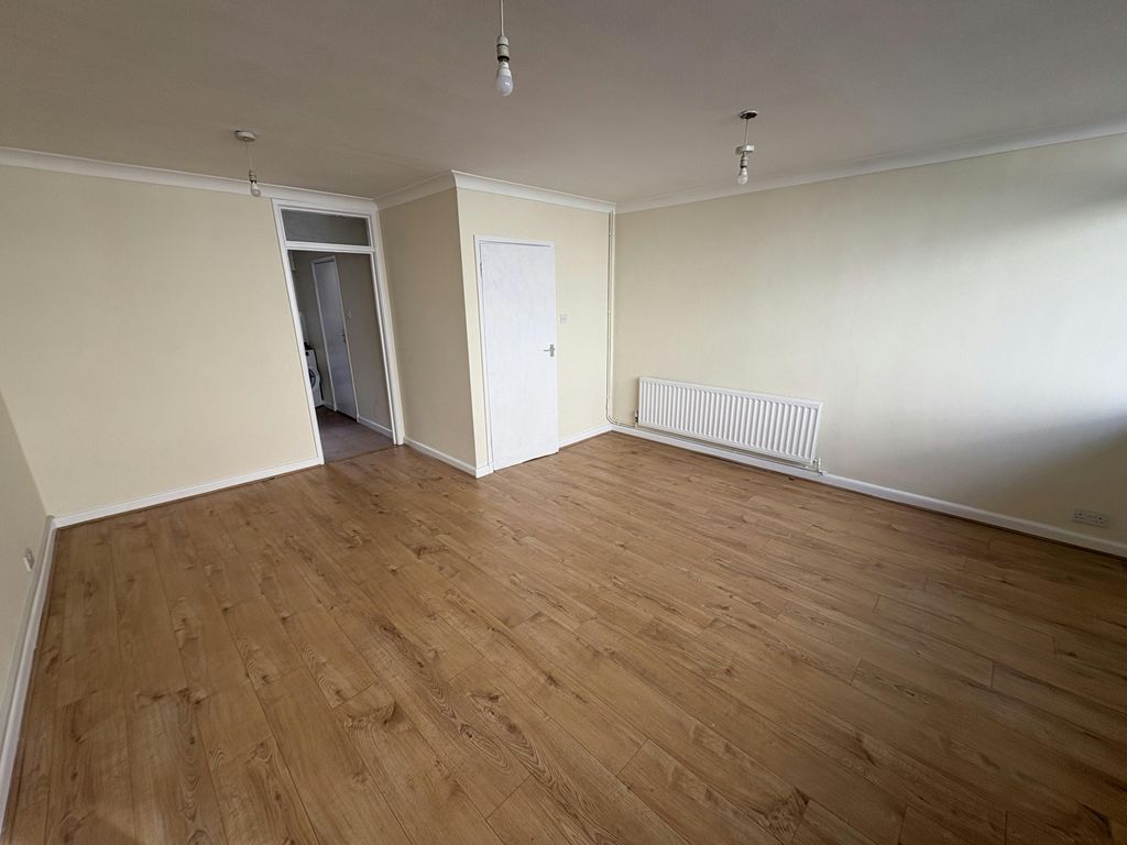 Property photo 3 of 4 60 Old Christchurch Rd 7.Jpg