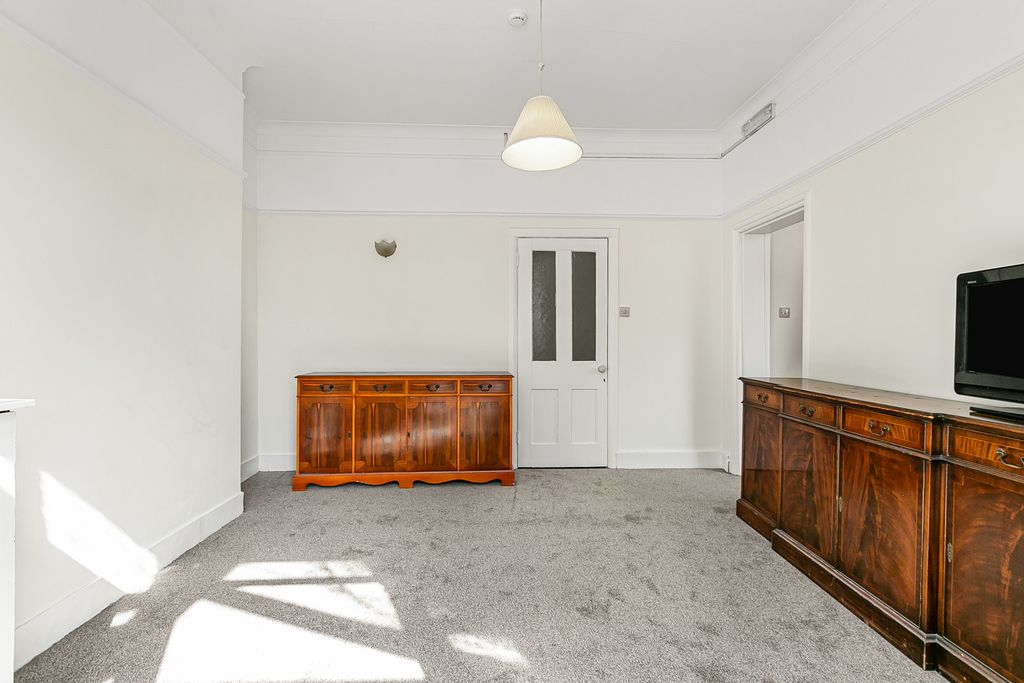 Property photo 2 of 43 Reception Room
