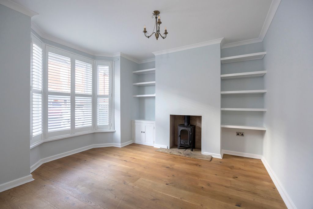 Property photo 3 of 9