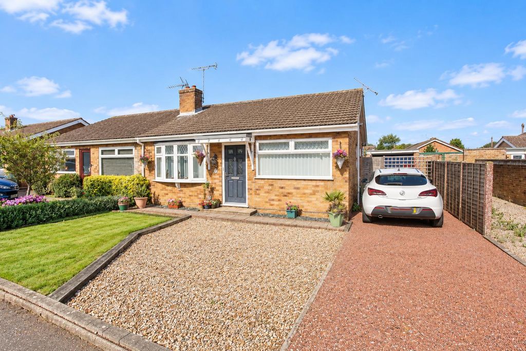 Property photo 1 of 15 76cd939F-Dd3d-4F8A-A187-5c32E9B100Dd.Png
