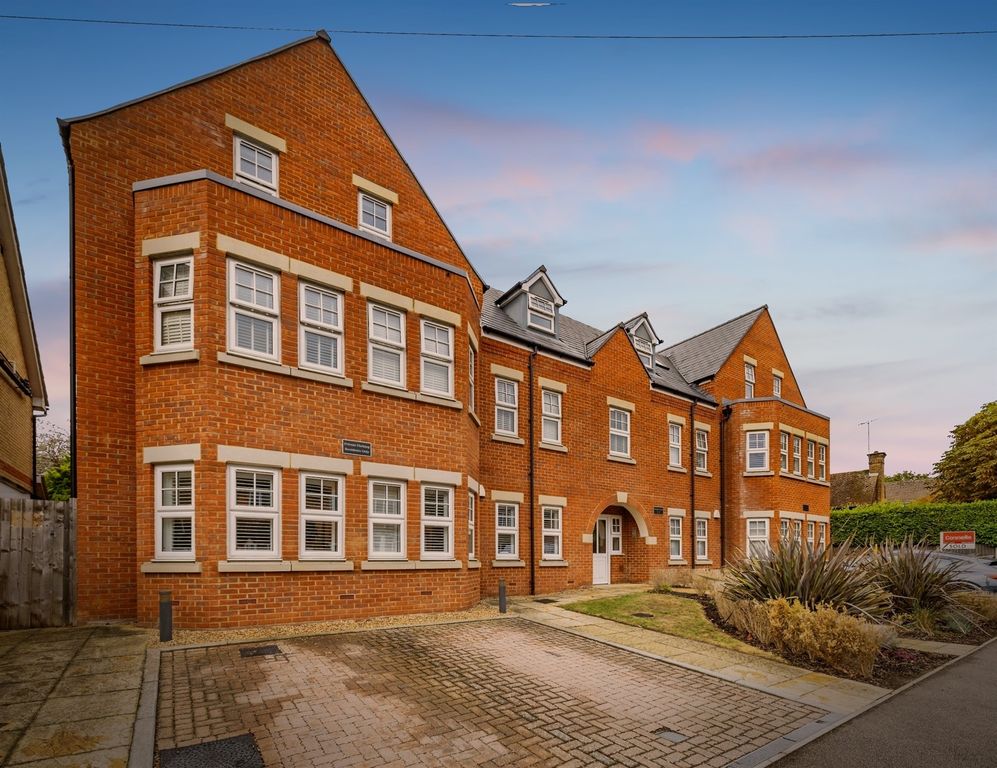 Property photo 1 of 14