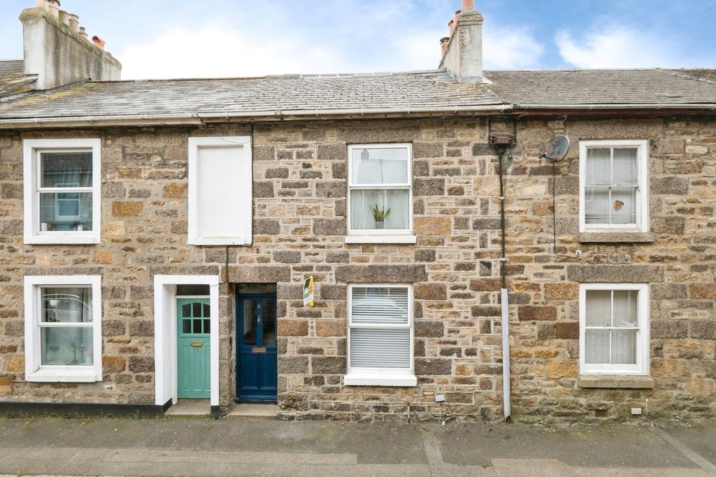 Property photo 1 of 17 Front