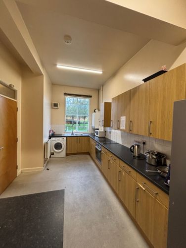 Property photo 2 of 17 Property