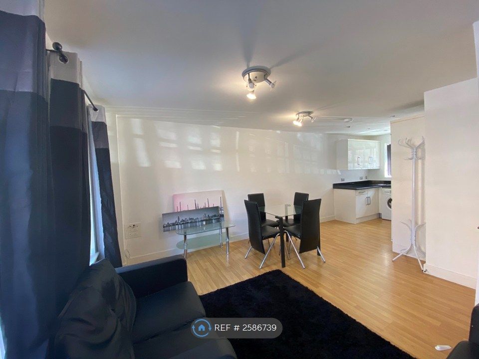 Property photo 3 of 8