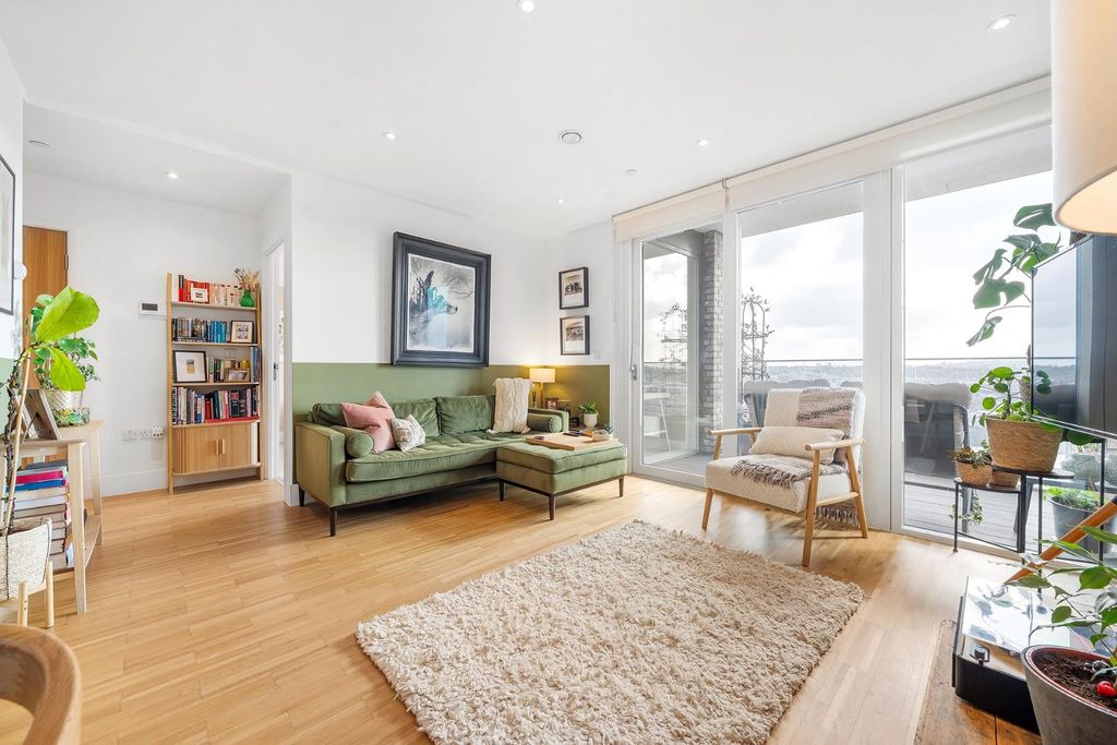 Property photo 1 of 21 Reception (6).Jpg