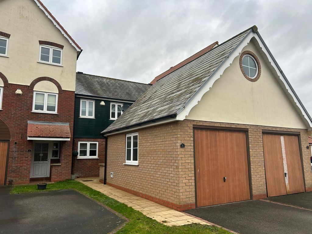 Property photo 1 of 9 Cover