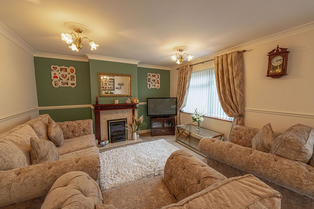 Property photo 3 of 29