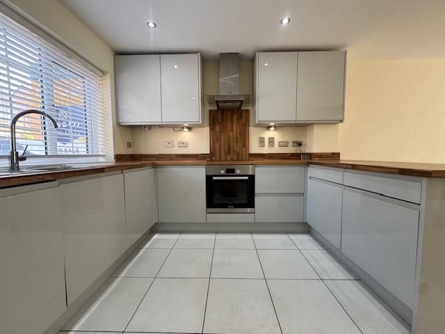 Property photo 3 of 13 3.Jpg