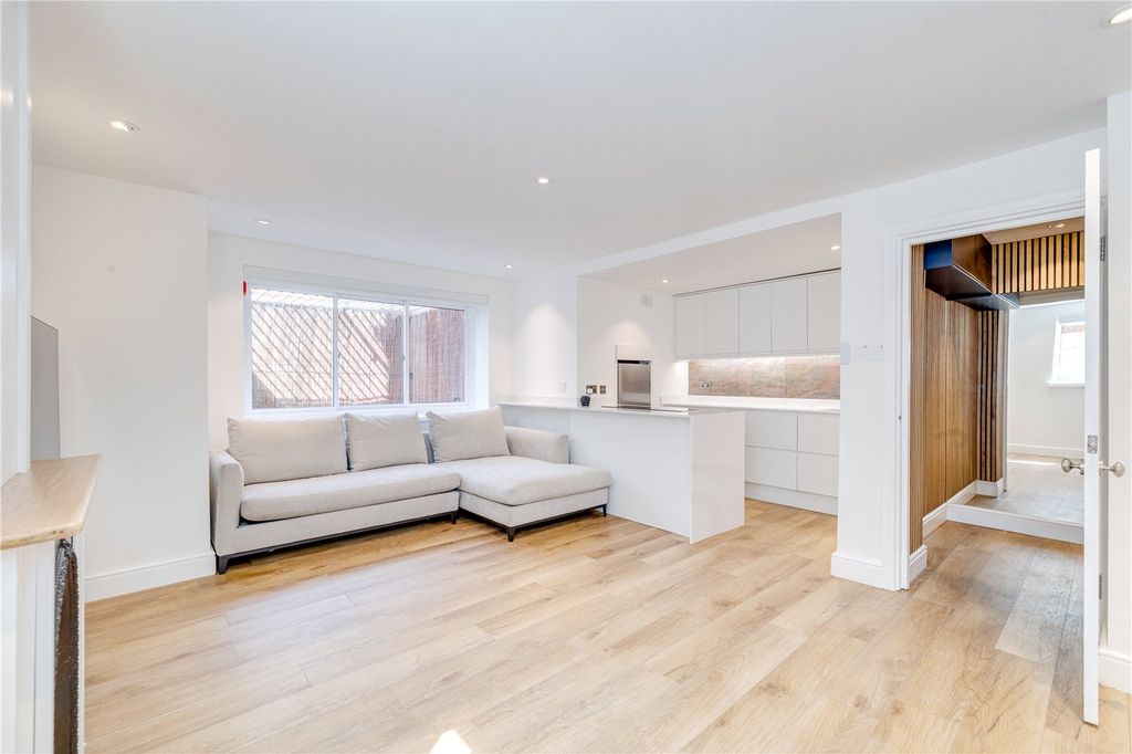 Property photo 1 of 17 Picture No. 08