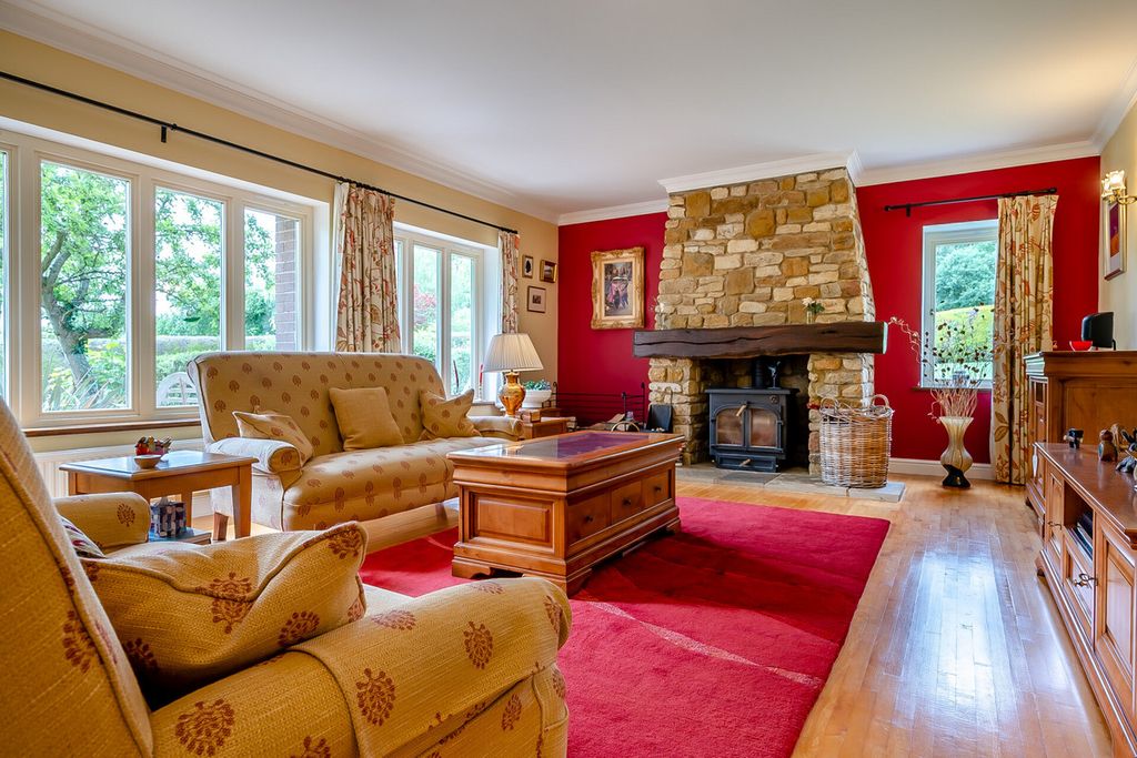 Additional image 9 of 5 bed detached house for saleHigh Street South, Tiffield, Towcester Northamptonshire NN12