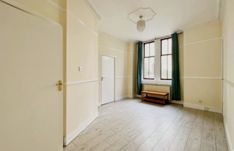 Property photo 2 of 8 Gallery