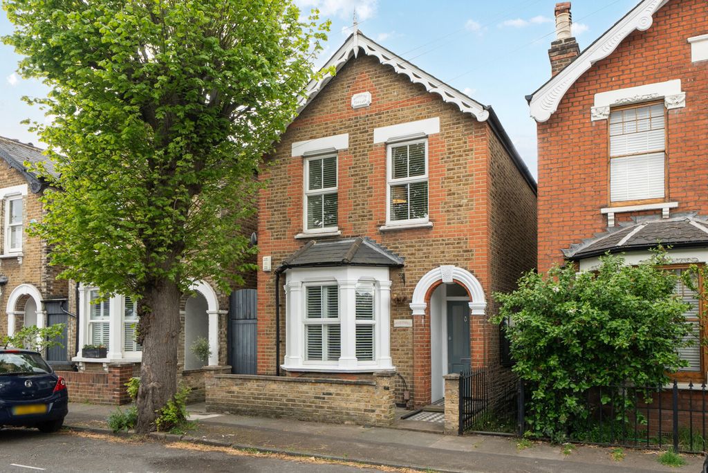 Property photo 1 of 15 Exterior