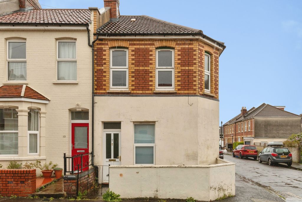 Property photo 2 of 17