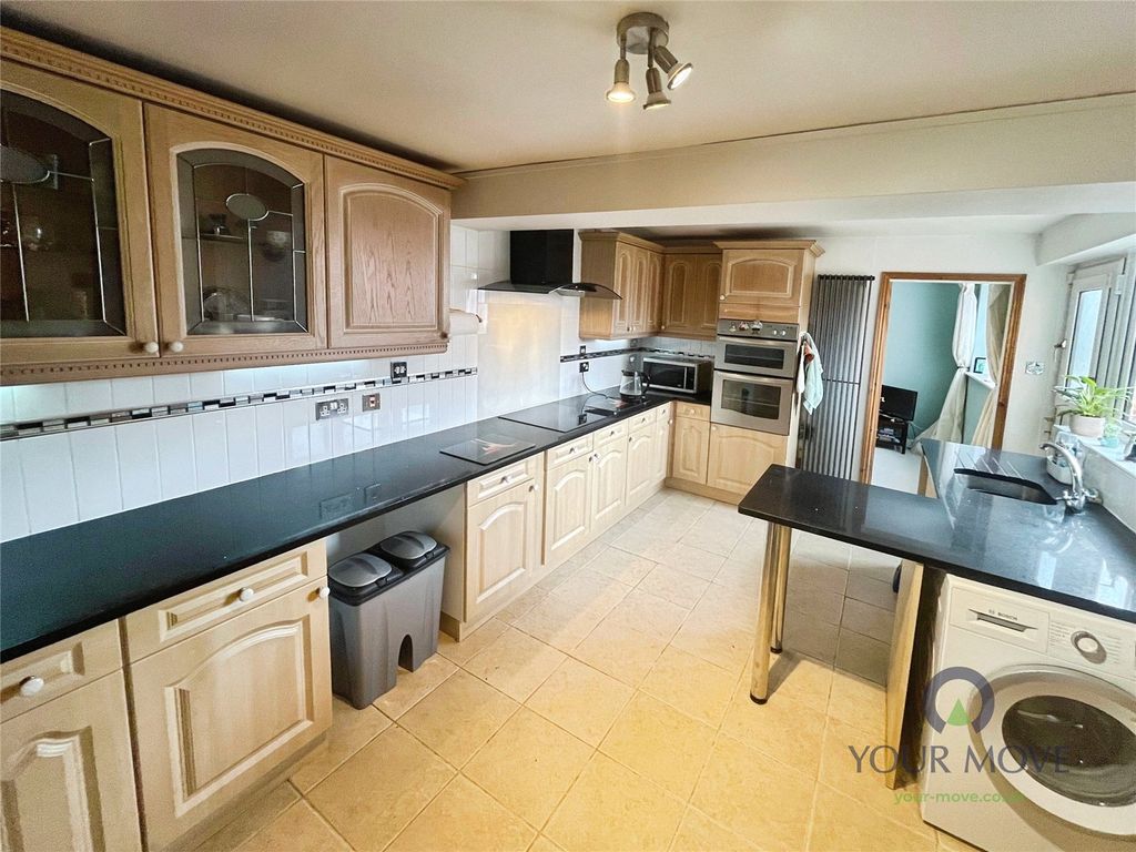 Property photo 2 of 16 Picture No. 20