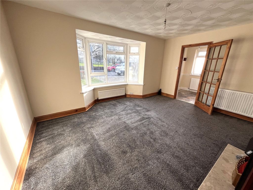 Property photo 3 of 23 Picture No. 25