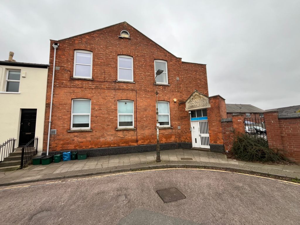 Property photo 1 of 4