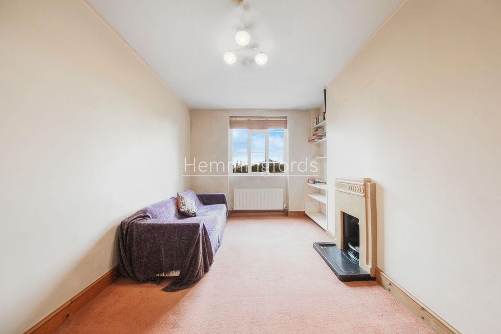 Property photo 2 of 13 51 Angel House, 20-32 Pentonville Road - Khesmfw93